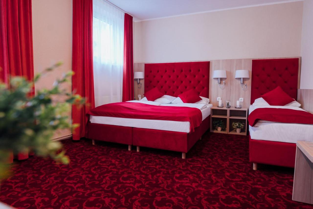 Hotel CULT Hamburg-Harburg Buitenkant foto