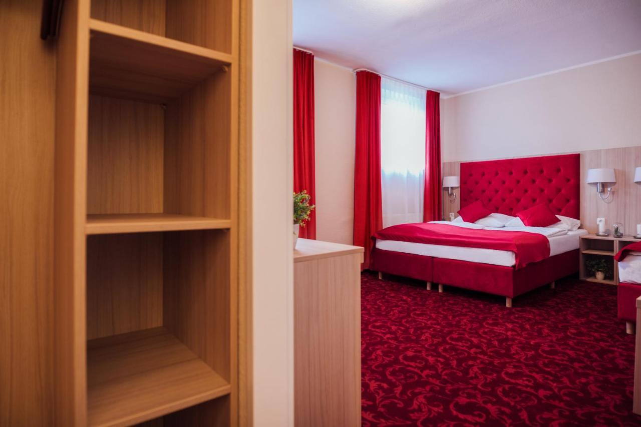 Hotel CULT Hamburg-Harburg Buitenkant foto