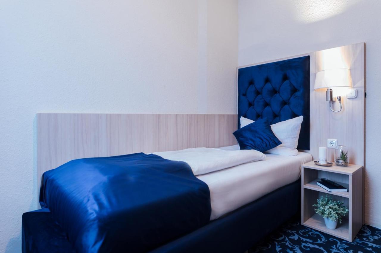 Hotel CULT Hamburg-Harburg Buitenkant foto